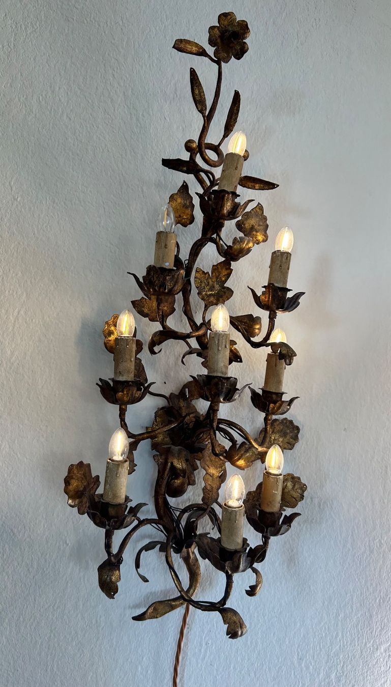 Lampade: Wunderschöne alte Wandlampe mit floralem Design – Usato da Bremgarten b. Bern venduto da Thermes 2
