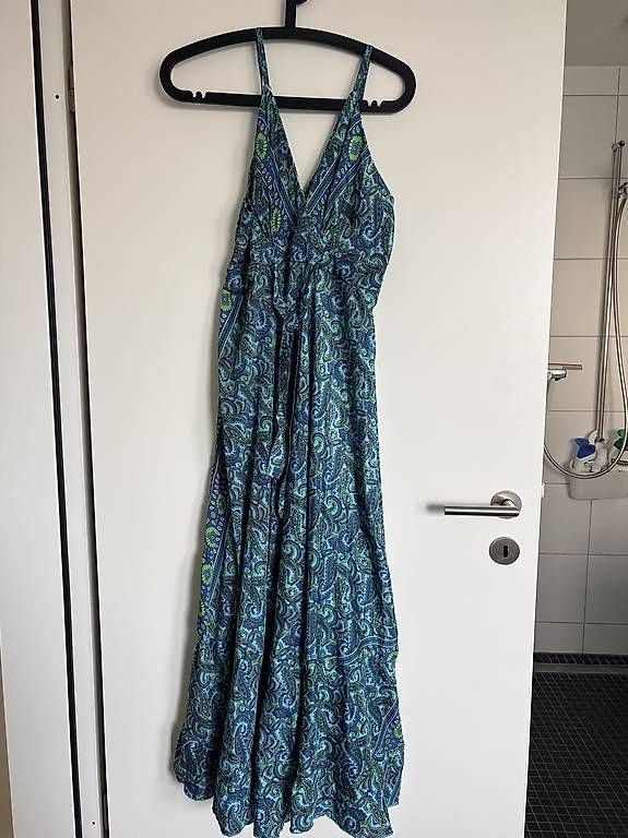 Vestiti: Langes Sommerkleid von Ibiza – Usato da Münchenstein venduto da Miresolese