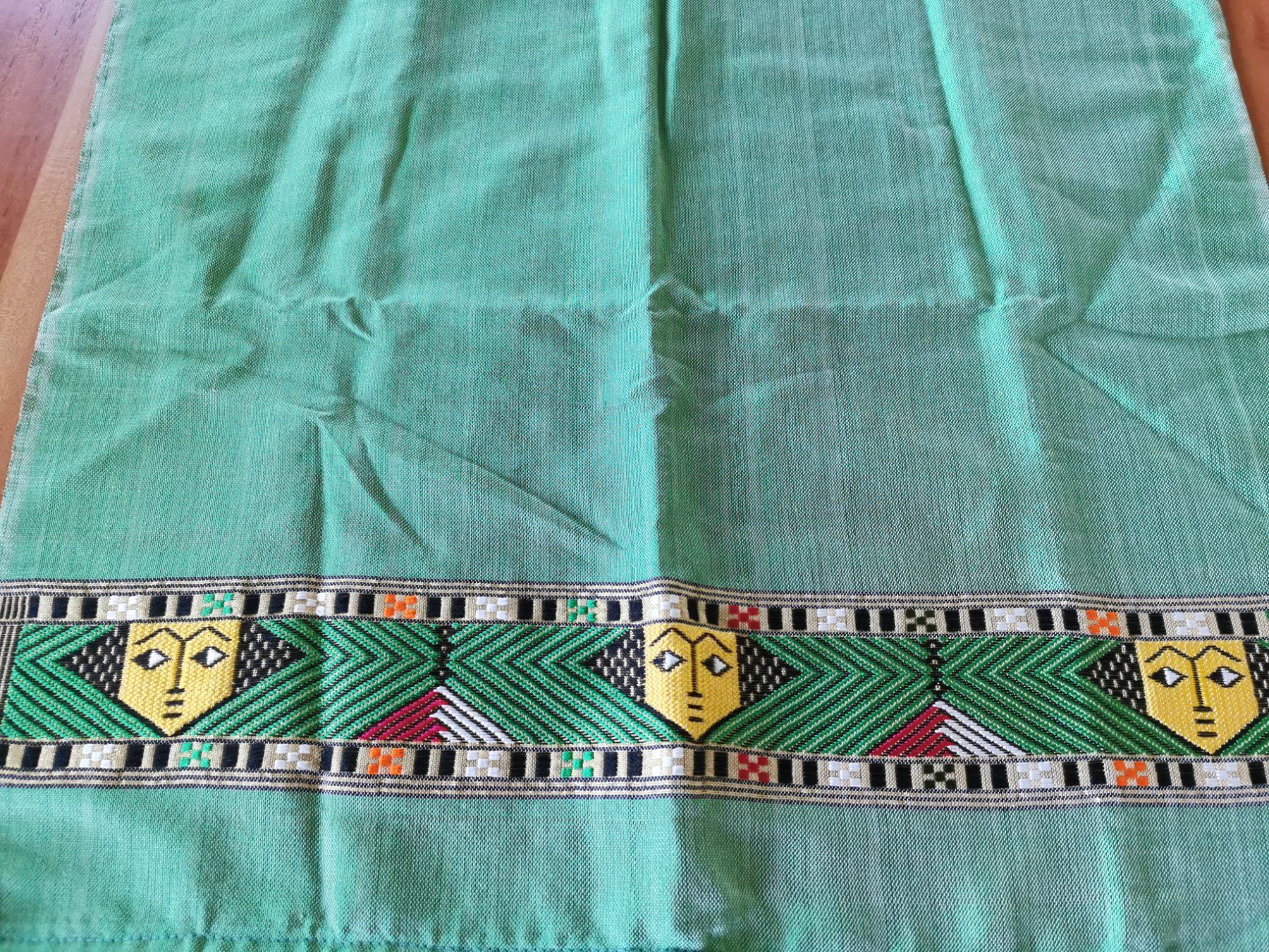 Altra biancheria da tavola: Grüner Tischläufer bestickt mit Fransen – Usato da Boniswil venduto da Totomat-Lady2 3