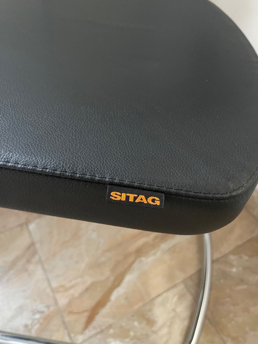 Sitag Stühle: SITAG Freischwingerstuhl mit Armlehnen – Gebraucht aus Dietikon von Nissaa 1