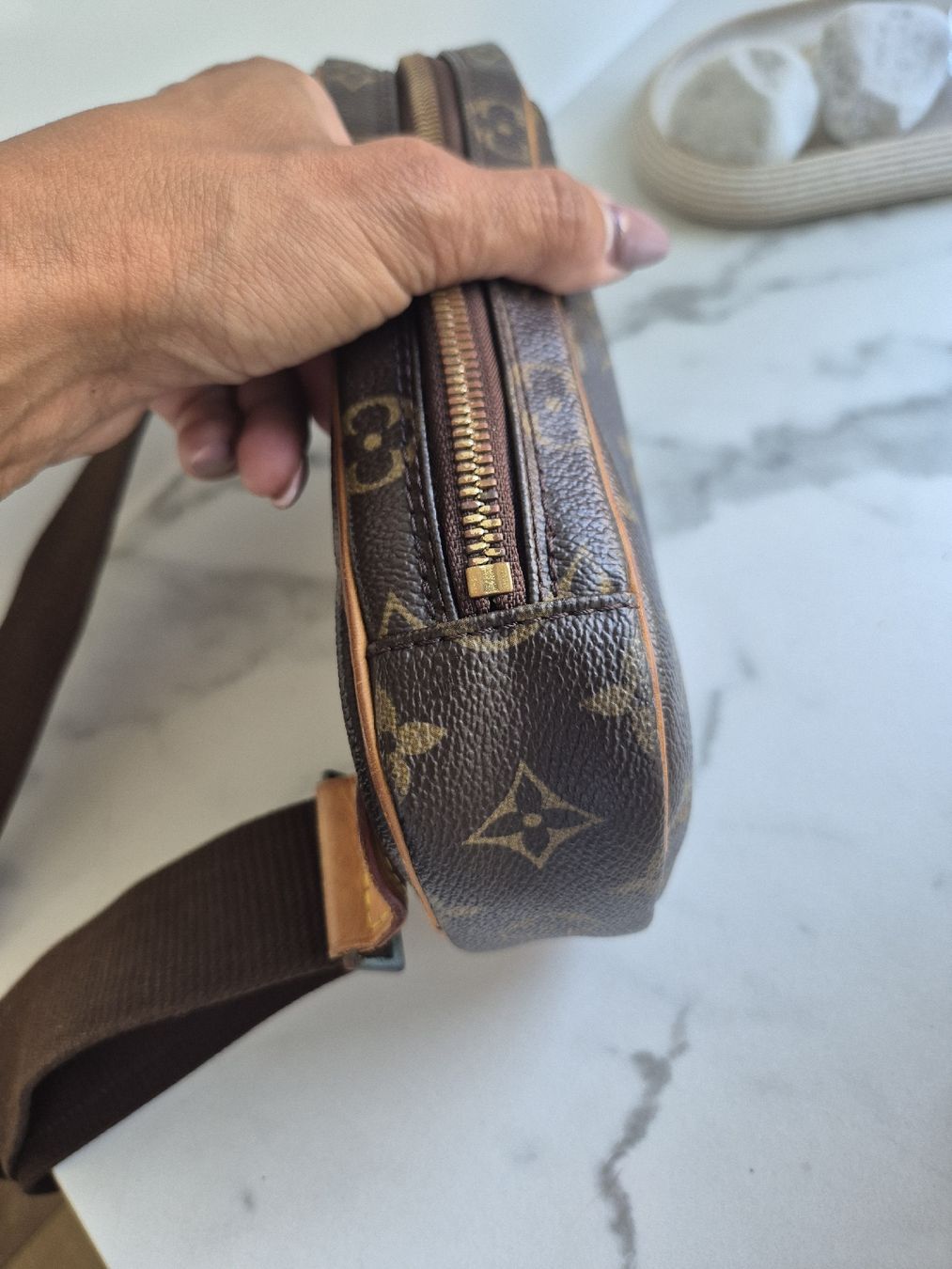Louis Vuitton Sacs femmes: Louis Vuitton Pochette Gange – D'occasion à Weisslingen par Airgate 8