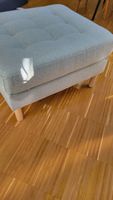 Gemütlicher Hocker / Fusshocker, hellgrau, Top Zustand