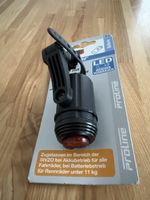 LED Fahrrad-Rückleuchte mit Universalhalter, Neuwertig!