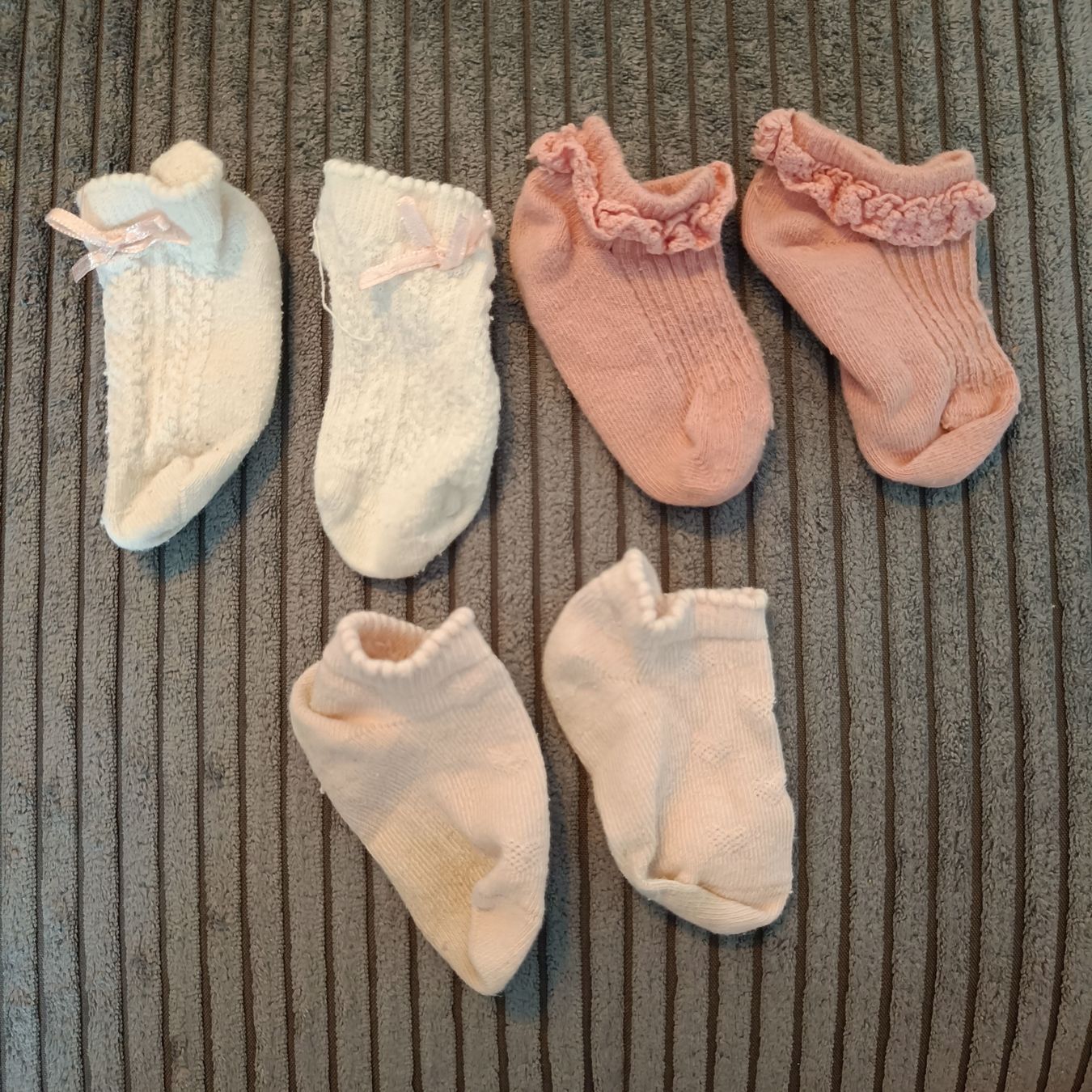 Socken für Kinder: Socken Newborn Grösse 15 – Gebraucht aus Jaberg von urig17.