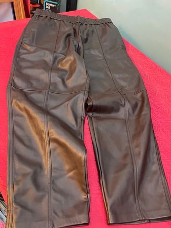 NEU Damen Leder Optik Hose 44