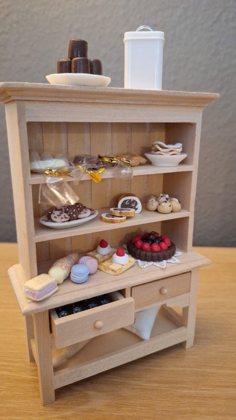 Case e mobili per bambole: Handmade Dessert Möbel – Nuovo (secondo la descrizione) da Zürich venduto da HandmadeTinyFood