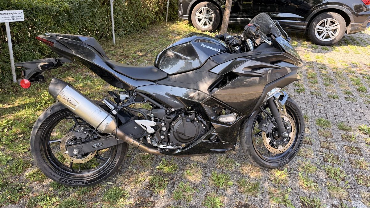 Kawasaki Strasse: Kawasaki ninja 500 2025  – Defekt aus Wetzikon ZH von iCarAutos 2