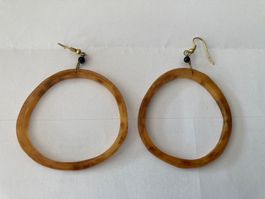 Ohrringe aus Horn, Handgemacht