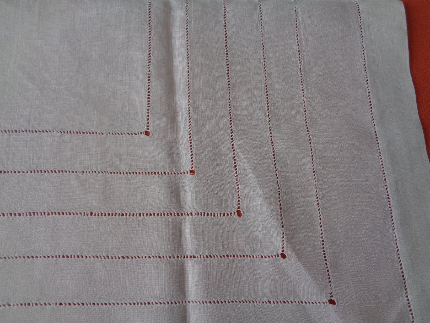 Altra biancheria da tavola: Kleine Tischdecke 75 cm. x 60 cm. – Usato da Chur venduto da omonia 2