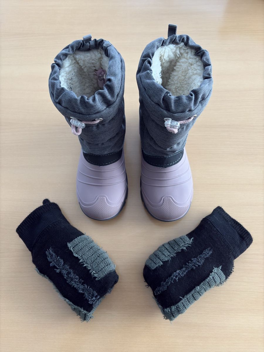 Elefanten Schuhe für Mädchen: Winterstiefel mit 2 Paar Wollsocken – Gebraucht aus Forch von CorinneB-K