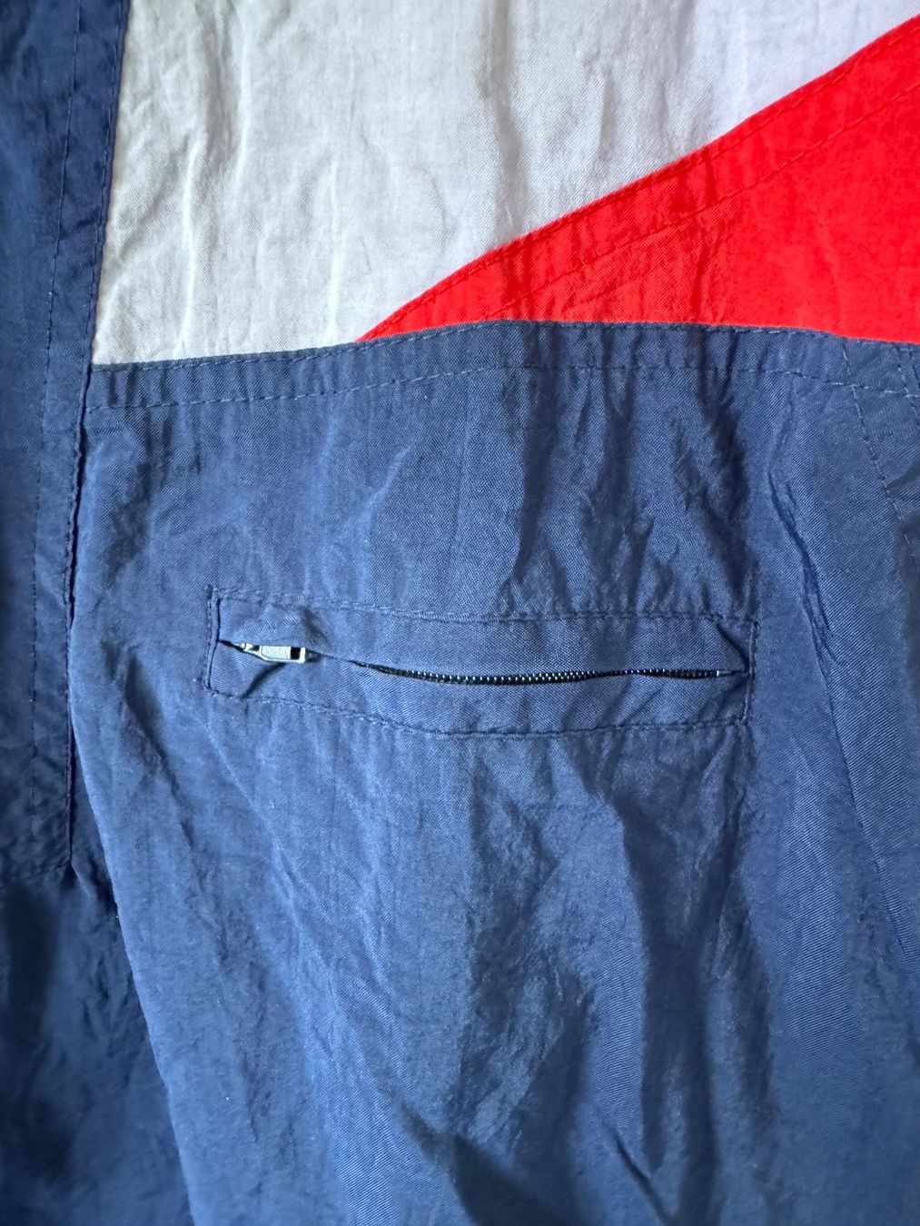 Giacche: Vintage Light Jacket size L – Usato da Neuchâtel venduto da _Easy_to_Find_ 1