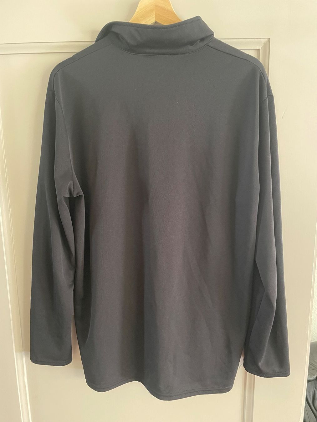 T-Shirts: Y2K Calligraphy Longsleeve Gr. L – Gebraucht aus Baden von deyaene 2