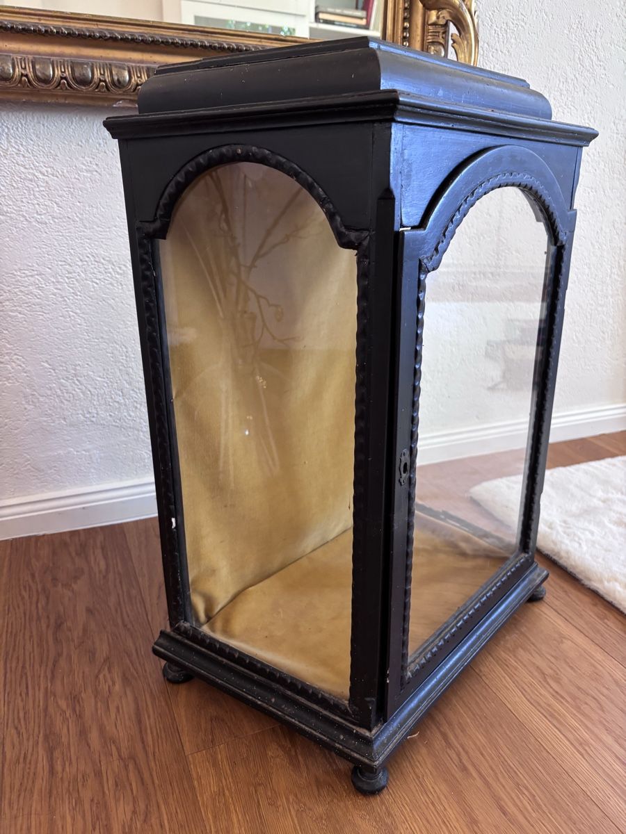 Vitrinen: Vitrine Antik mit Schlüssel – Gebraucht aus Binningen von Goldsmith8 2
