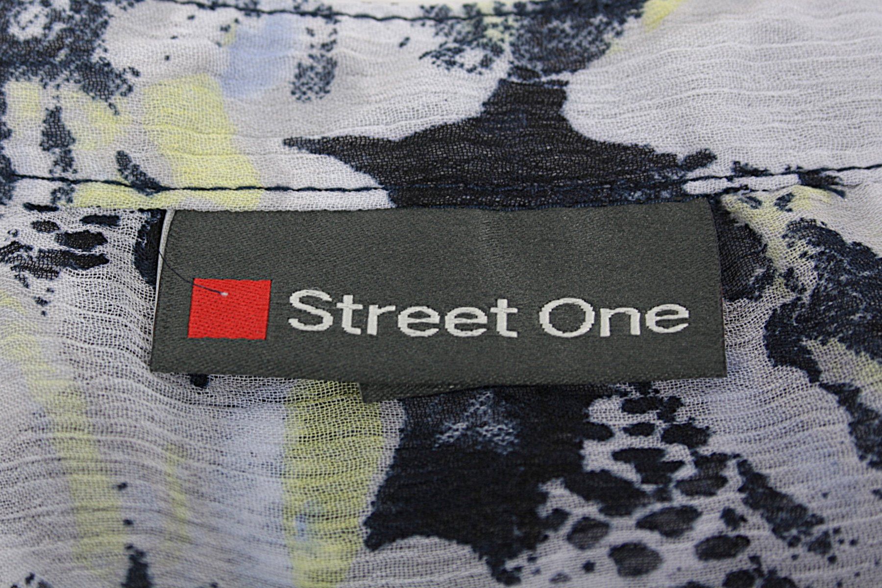 Chemisiers: STREET ONE Sommer Bluse gr. 38 – D'occasion à Zollikofen par Restwert_Zollikofen 4