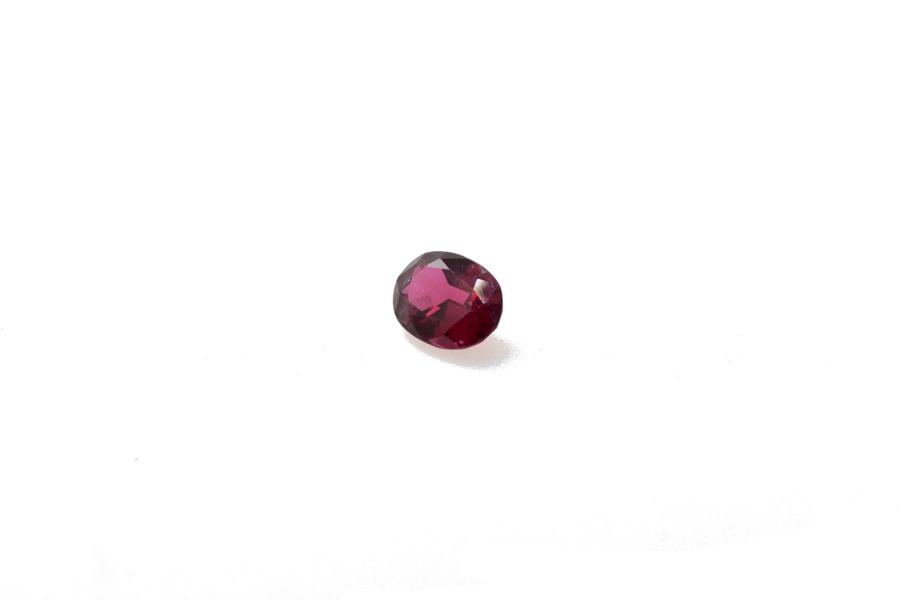 Pietre preziose: Rubin - 0.86ct - Oval Schliff - Afrika – Nuovo e nell'imballaggio originale da Berlingen venduto da Herzmensch 1
