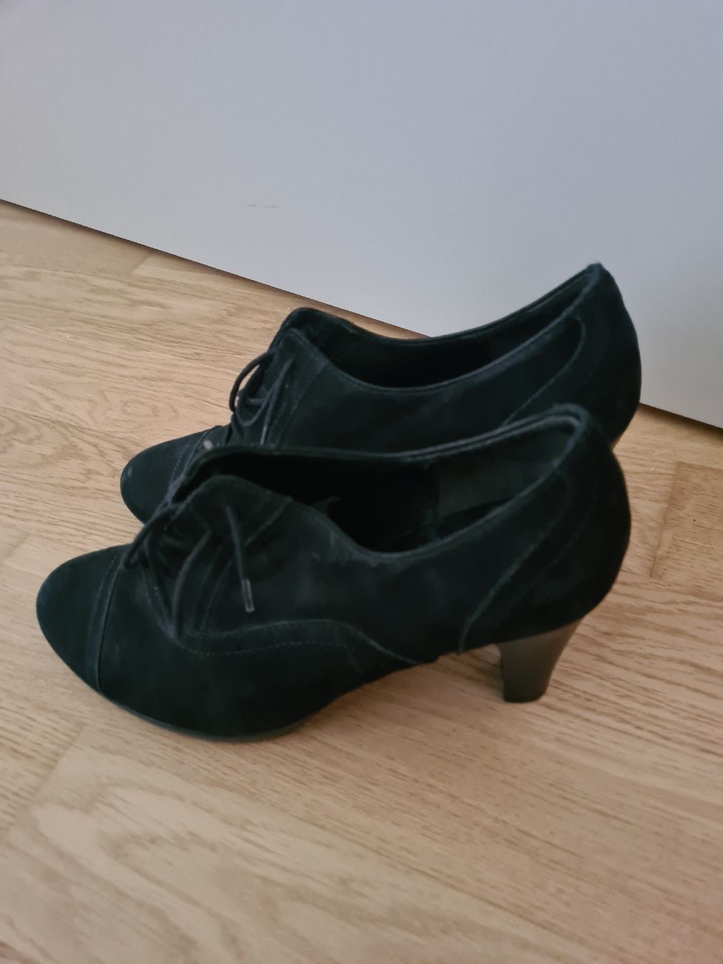 Gabor Scarpe da donna: Gabor Schnürschuhe Schwarz Grösse 40 – Usato da Horw venduto da Mirii91 5