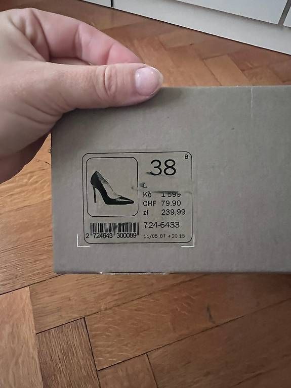 Scarpe da donna: Escarpins noirs Bata, 38 – Usato da Lausanne venduto da sugarplumfairy 3