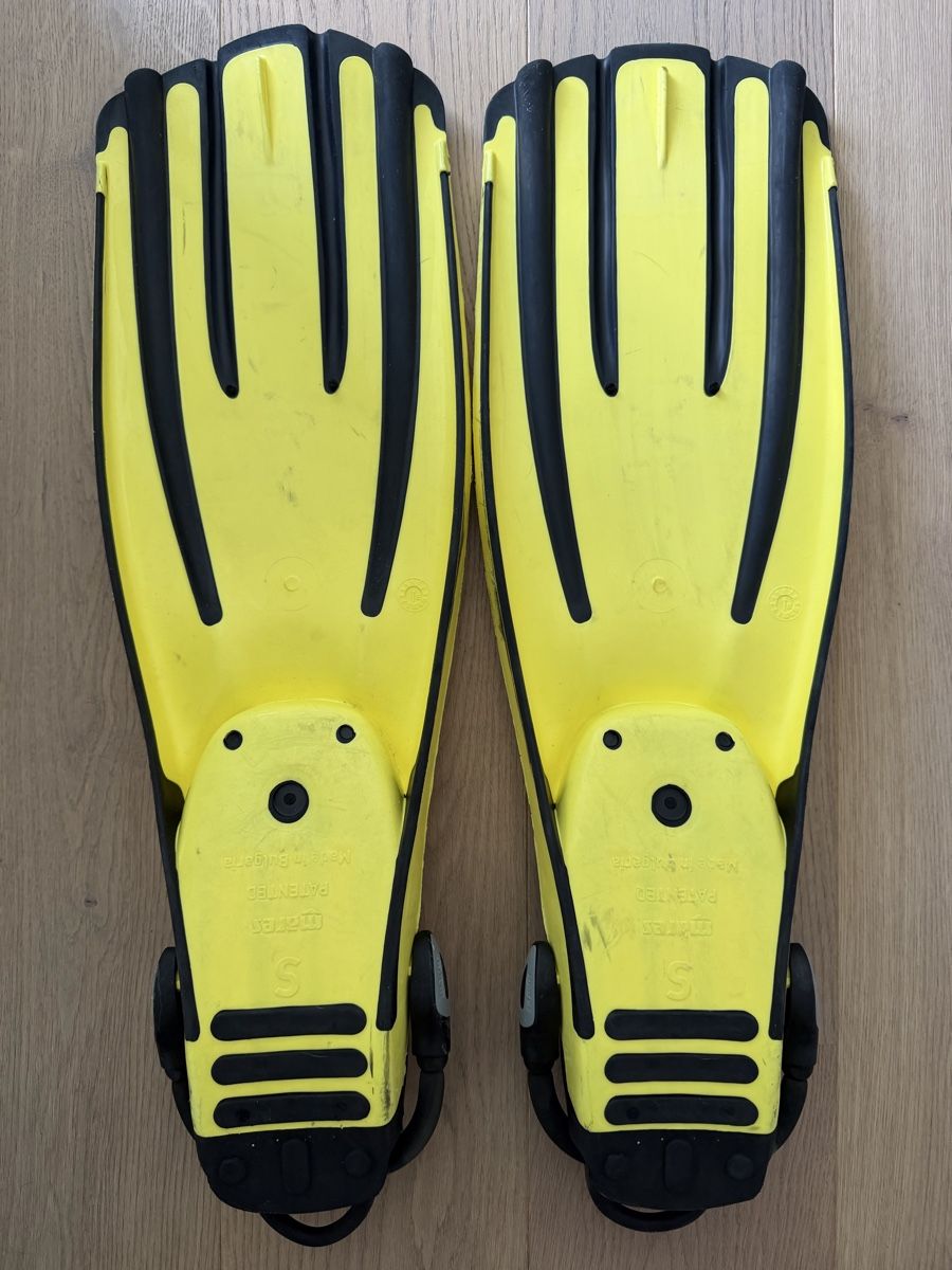 Mares Pinne, Maschere & Boccagli: Flossen Mares avanti quattro+ – Usato da Rapperswil SG venduto da TheUnderwaterPanda 1