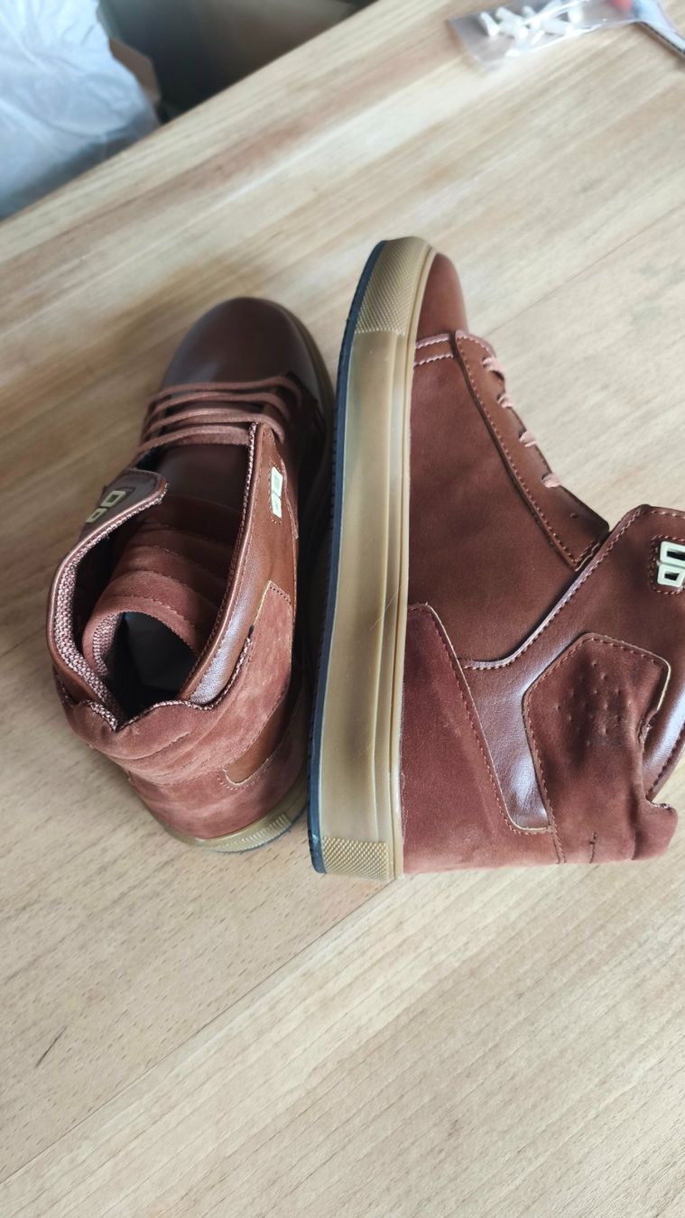 Scarpe da uomo: Tamboga Schuhe Kunstleder 40 – Usato da Sarnen venduto da sebalant 2