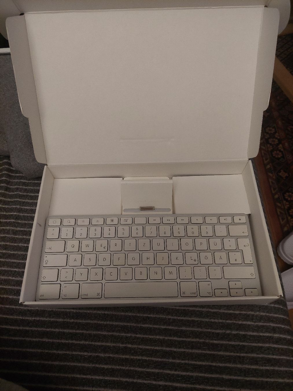 Apple Tastiere: Apple iPad Keyboard Dock - Neuwertig – Nuovo e nell'imballaggio originale da Luzern venduto da M.Ai 2