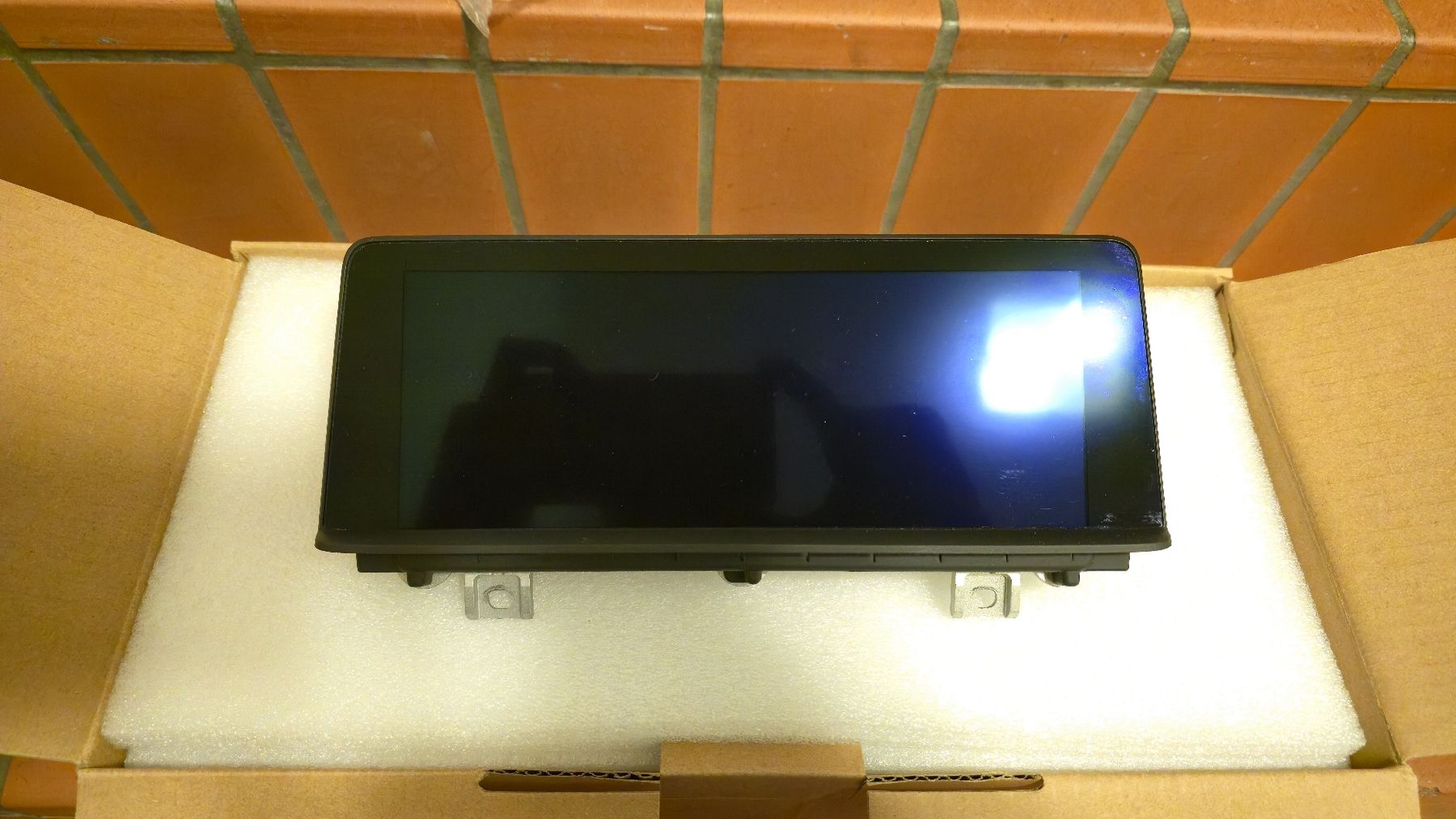 BMW Tutti pezzi di ricambio auto: display BMW 1er (F20)  – Usato da La Punt Chamues-ch venduto da nov_6y8p