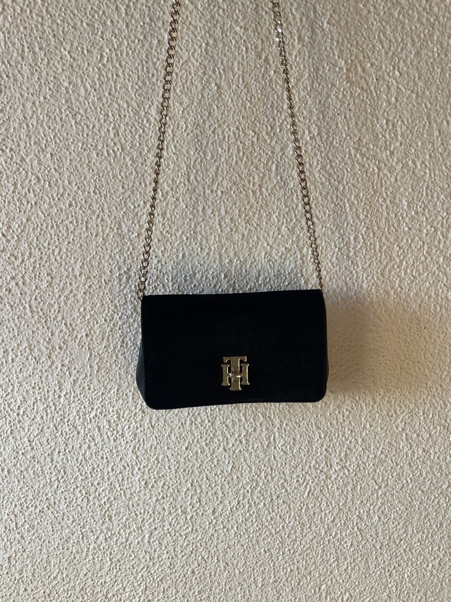 Tommy Hilfiger Borse da donna: Clutch von Tommy Hilfiger – Usato da Hausen am Albis venduto da Kleiderschrank.Elena 3
