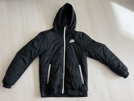 Veste Nike noire homme, avec capuche taille S