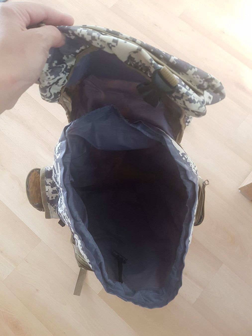 Zaini: Hiking Rucksack 80L XXL – Nuovo (secondo la descrizione) da Schöfflisdorf venduto da CrRG21 1