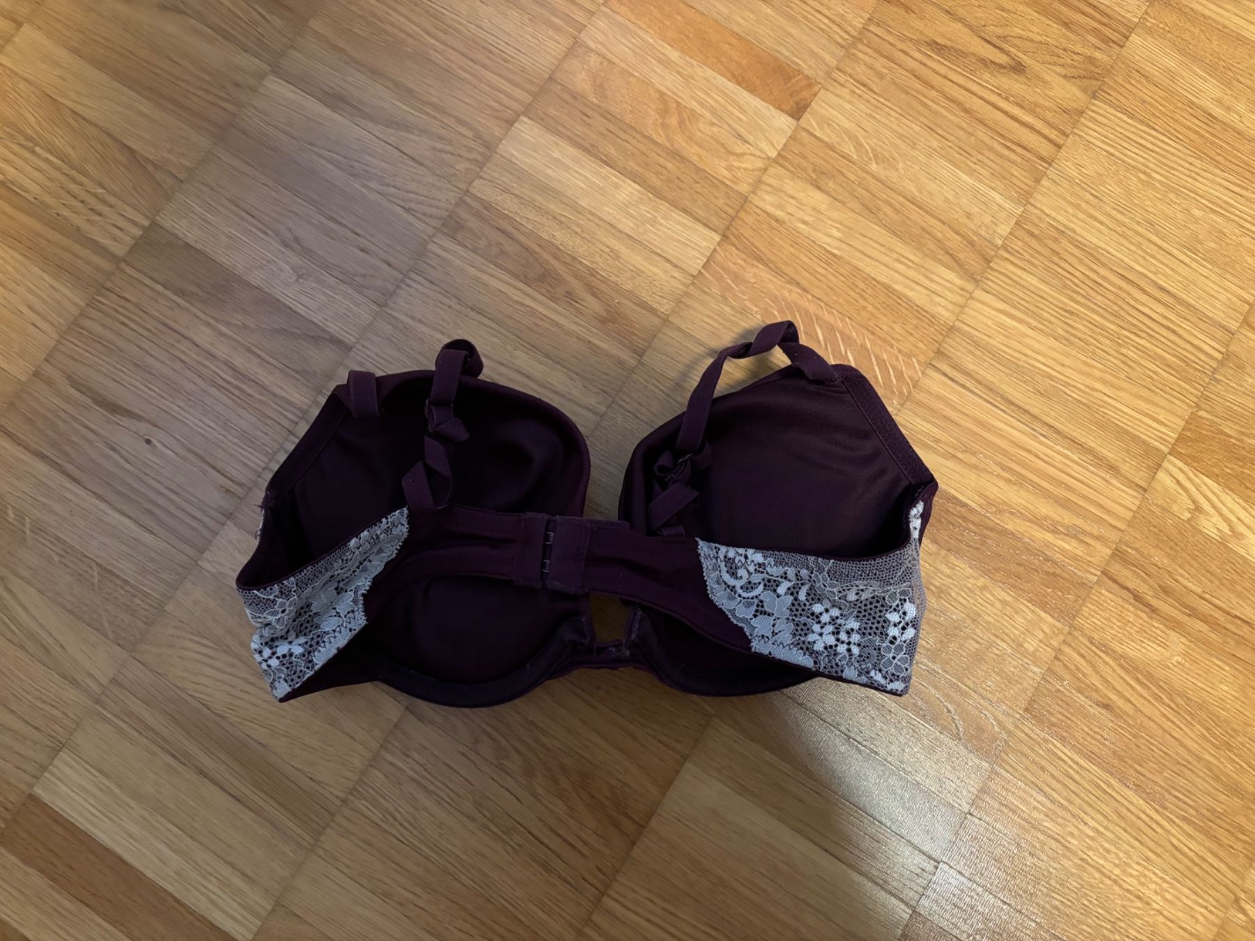 Altra biancheria intima: Zalando Essentials, sexy BH, Grösse 75C – Usato da Winterthur venduto da Sunshine143 1