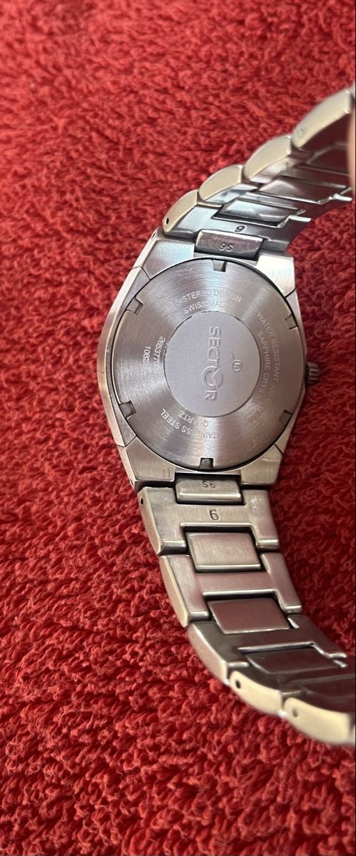 Sector Montres: Sector limitierte Auflage – D'occasion à Derendingen par Havanna05 1
