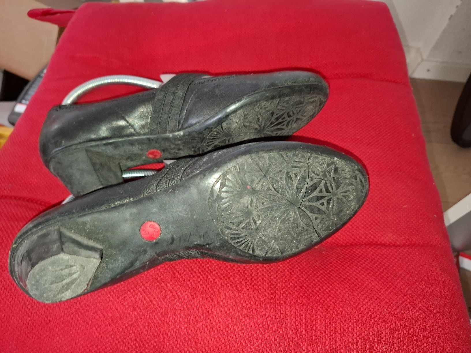 Camper Scarpe da donna: schuhe/ chaussure/ shoes – Usato da Stäfa venduto da vir_hg9z 1