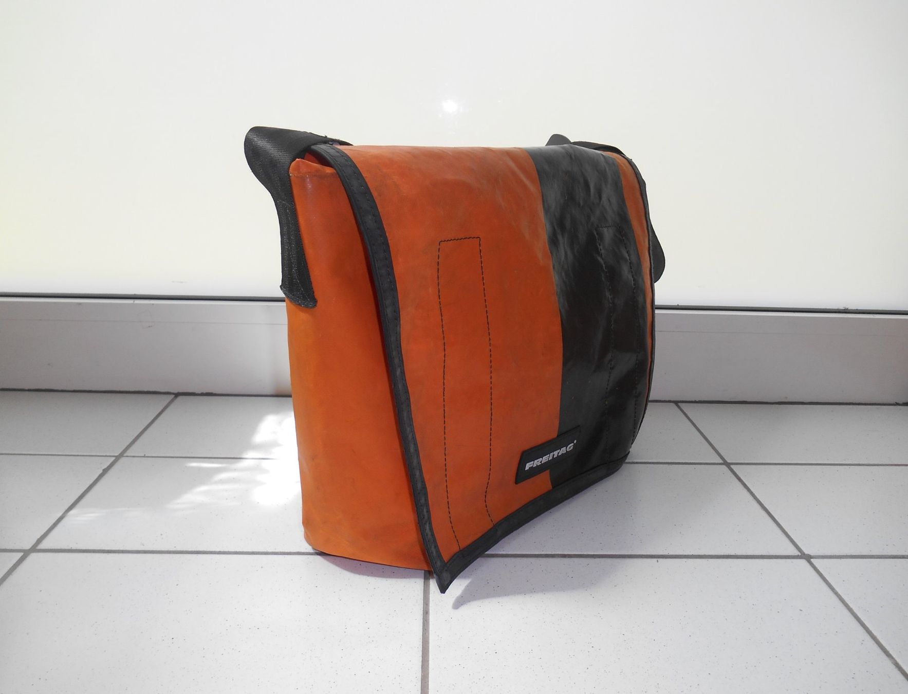 Freitag Borse: Freitag Tasche / Umhängetasche – Usato da Basel venduto da Birs868 2