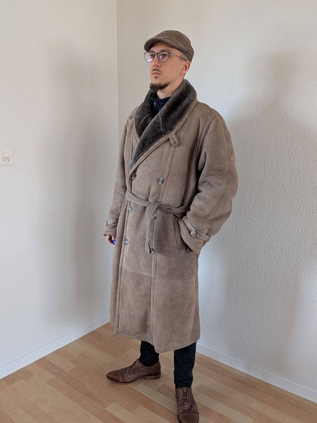 Cappotti: Sehr warmer Herren Wintermantel- Echtes Lammfell – Usato da Niederlenz venduto da Kukuck