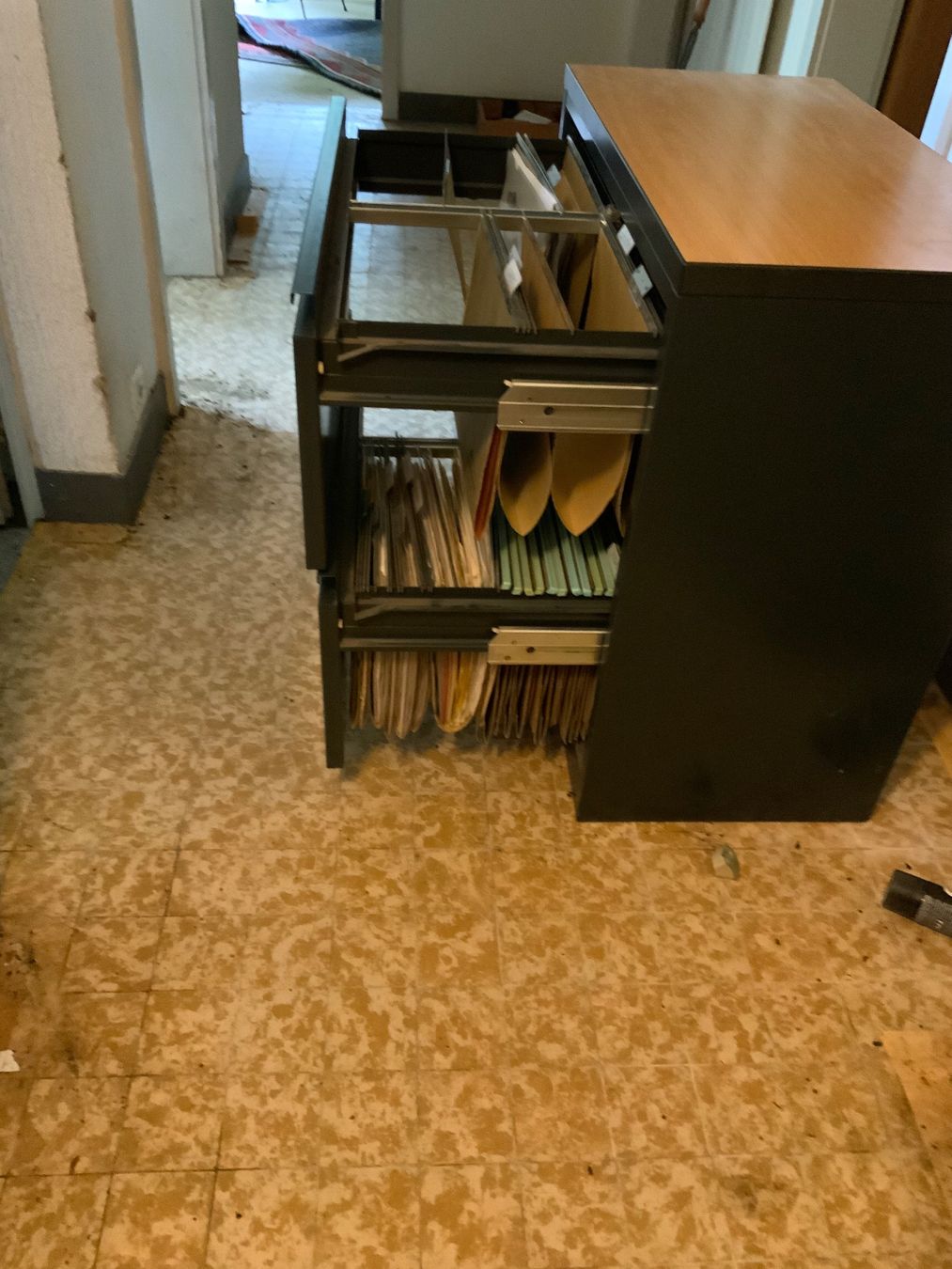 Cassettiere: meuble a 2 tiroirs Hirsh Industries, modèle 101 – Usato da La Neuveville venduto da Pripri 2