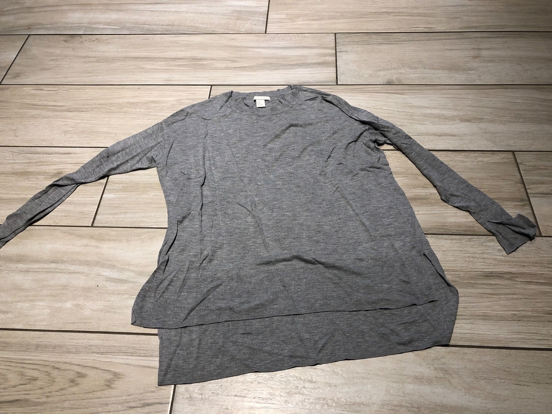 H&M Maglioni & Felpe: Umstandsmode M dünner Pullover – Usato da Gelterkinden venduto da ale_yrh7