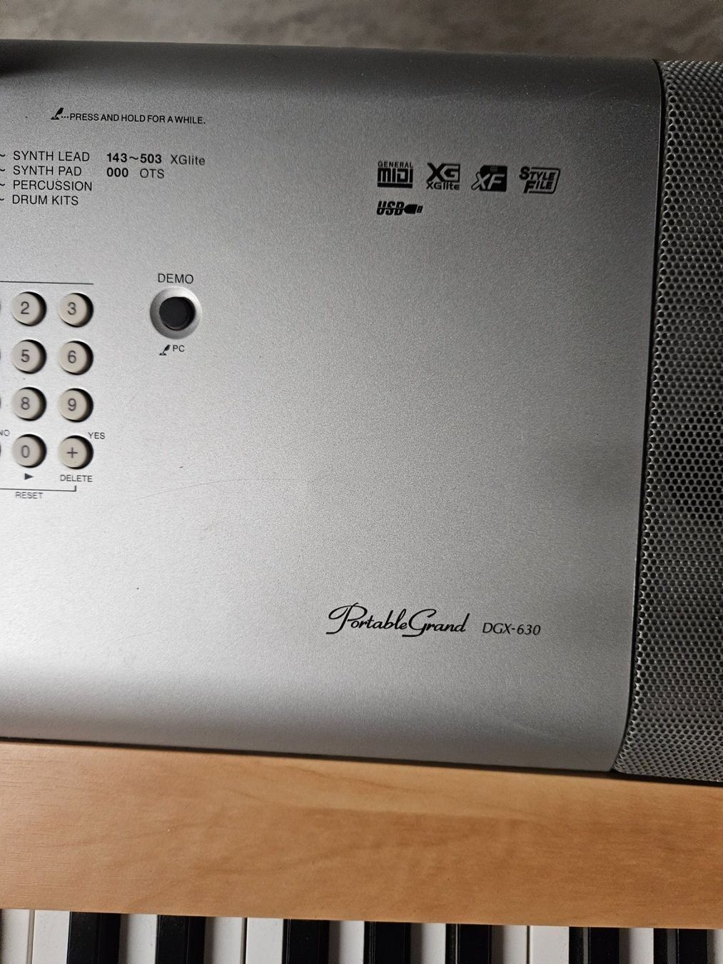 Yamaha Musikinstrumente: Keyboard Portable Frand DGX-630 – Gebraucht aus Kestenholz von cvx_889vv 2