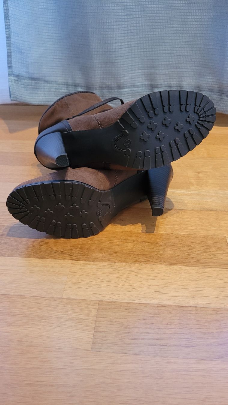 Damenschuhe: Pumps Bata – Neu (gemäss Beschreibung) aus Tägertschi von 9__Saeru__9 3