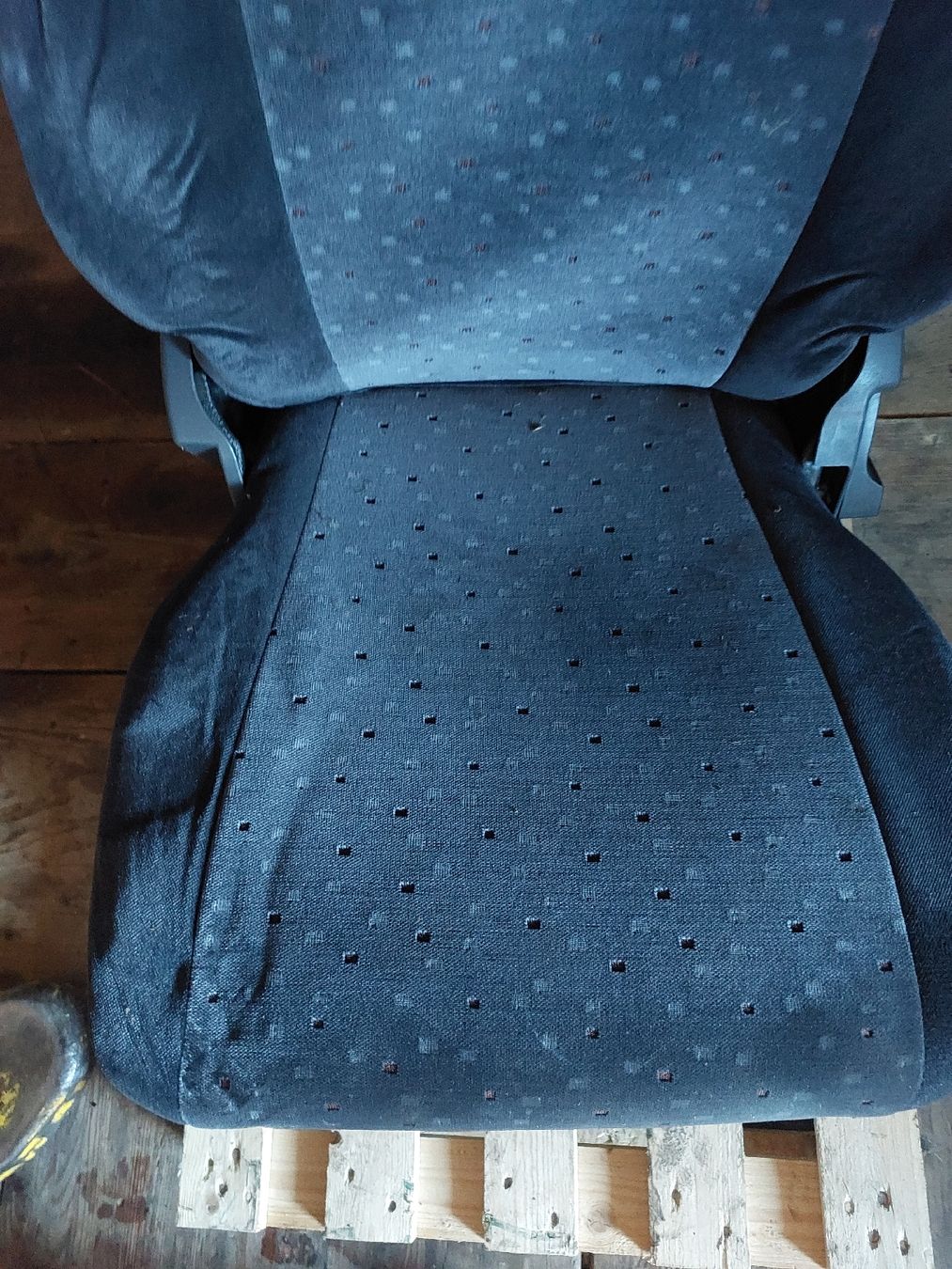 Scania Alle Ersatzteile: Fahrersitz Luft Scania PRT Serie – Gebraucht aus Gebertingen von JD5020 6