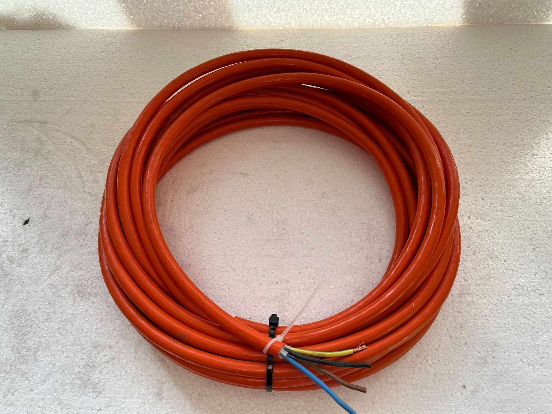 Kabel: G-Pur Kabel 4x2.5mm/2 – Gebraucht aus Küblis von hypofacto
