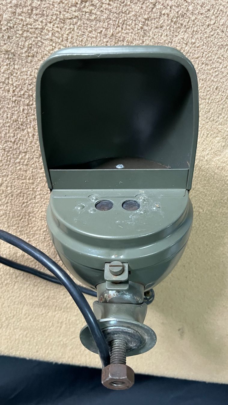 Fari: Tarnlampe 1966 Land Rover – Usato da Niederbipp venduto da Wcobra 3
