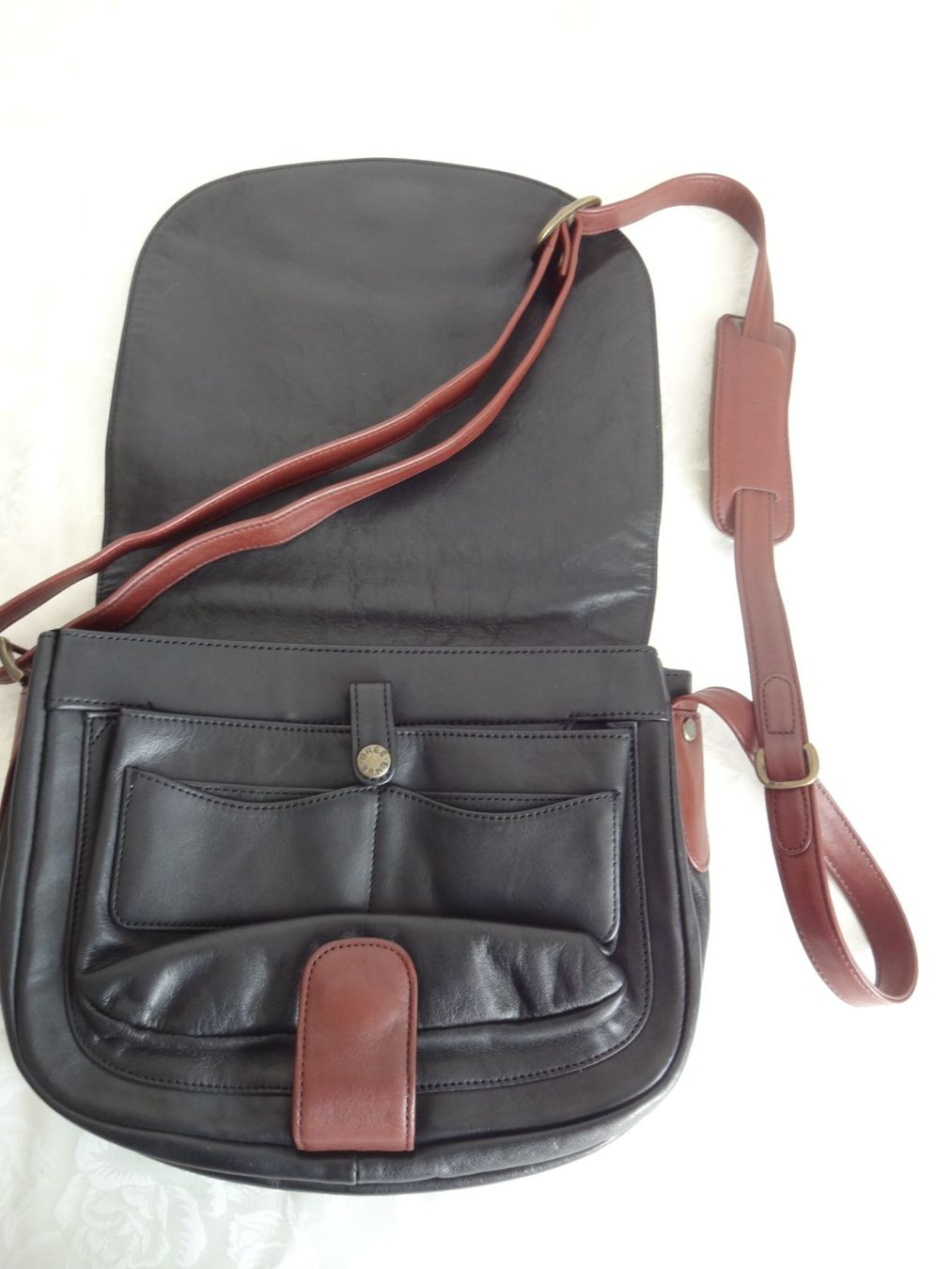 Bree Taschen für Damen: Echtleder " BREE " Umhängetasche – Gebraucht aus Frauenfeld von Jahy 4
