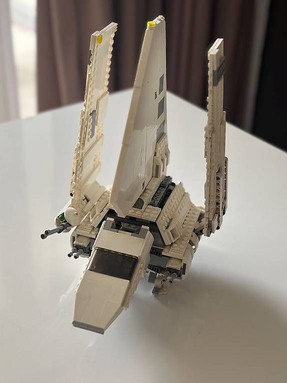 Baukästen: lego Star Wars – Gebraucht aus Plan-les-Ouates von emma1981