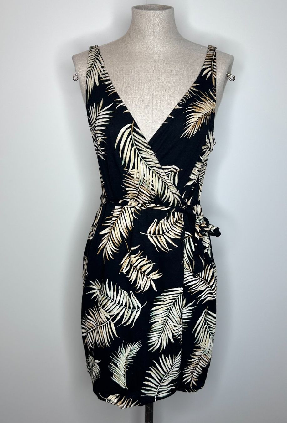 H&M Robes: H&M Dress – D'occasion à St. Gallen par look-twice