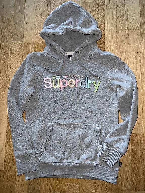 Pullover & Sweatshirts: Superdry Mädchen Hoodie Gr. 36 – Gebraucht aus Bern von tam_vv72