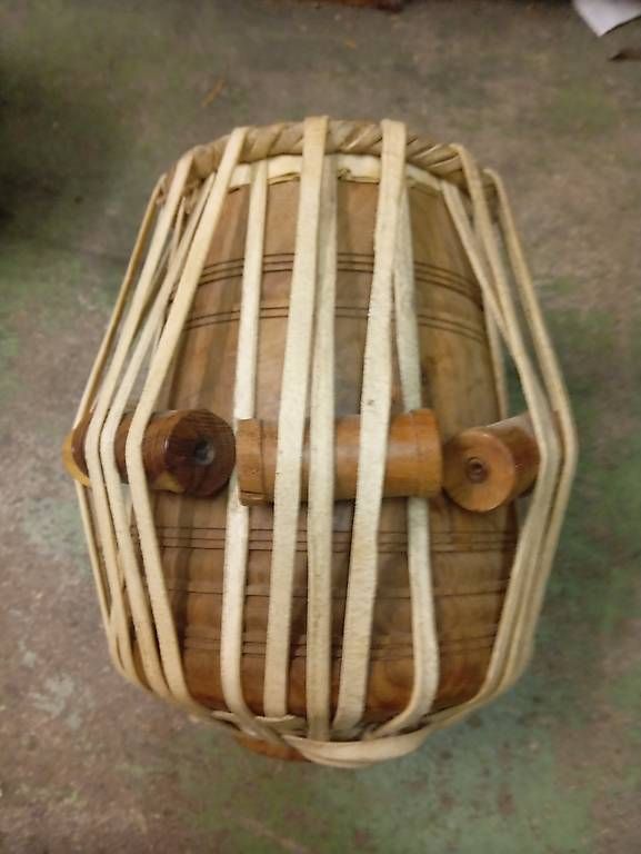 Strumenti musicali: Indisches Musikinstrument Tabla. – Usato da Basel venduto da Petergunn 3