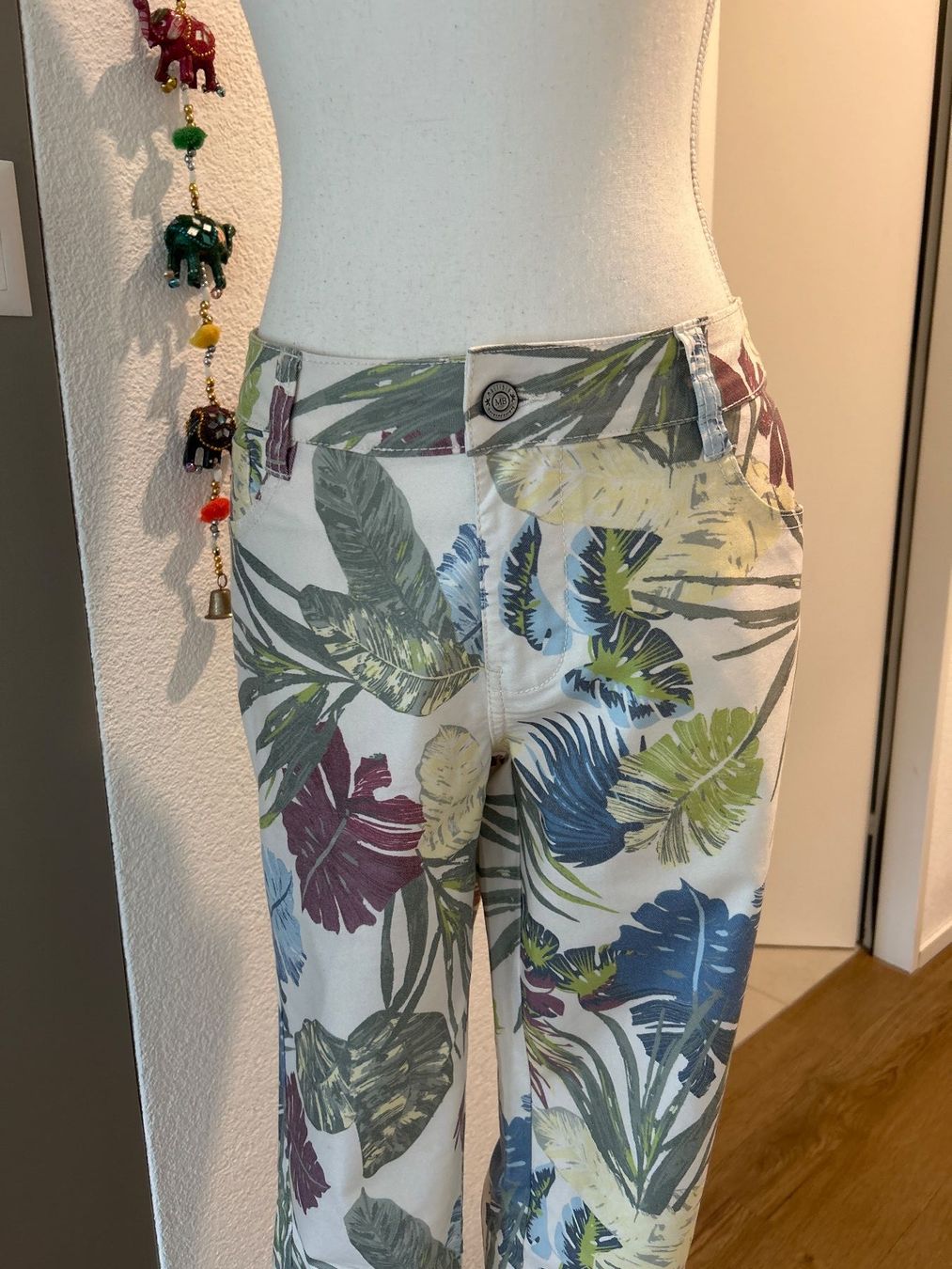 Pantaloni: Damenhose weiss mit Muster von Multiblu Gr.40 – Nuovo (secondo la descrizione) da Brunnen venduto da Nala2929 4