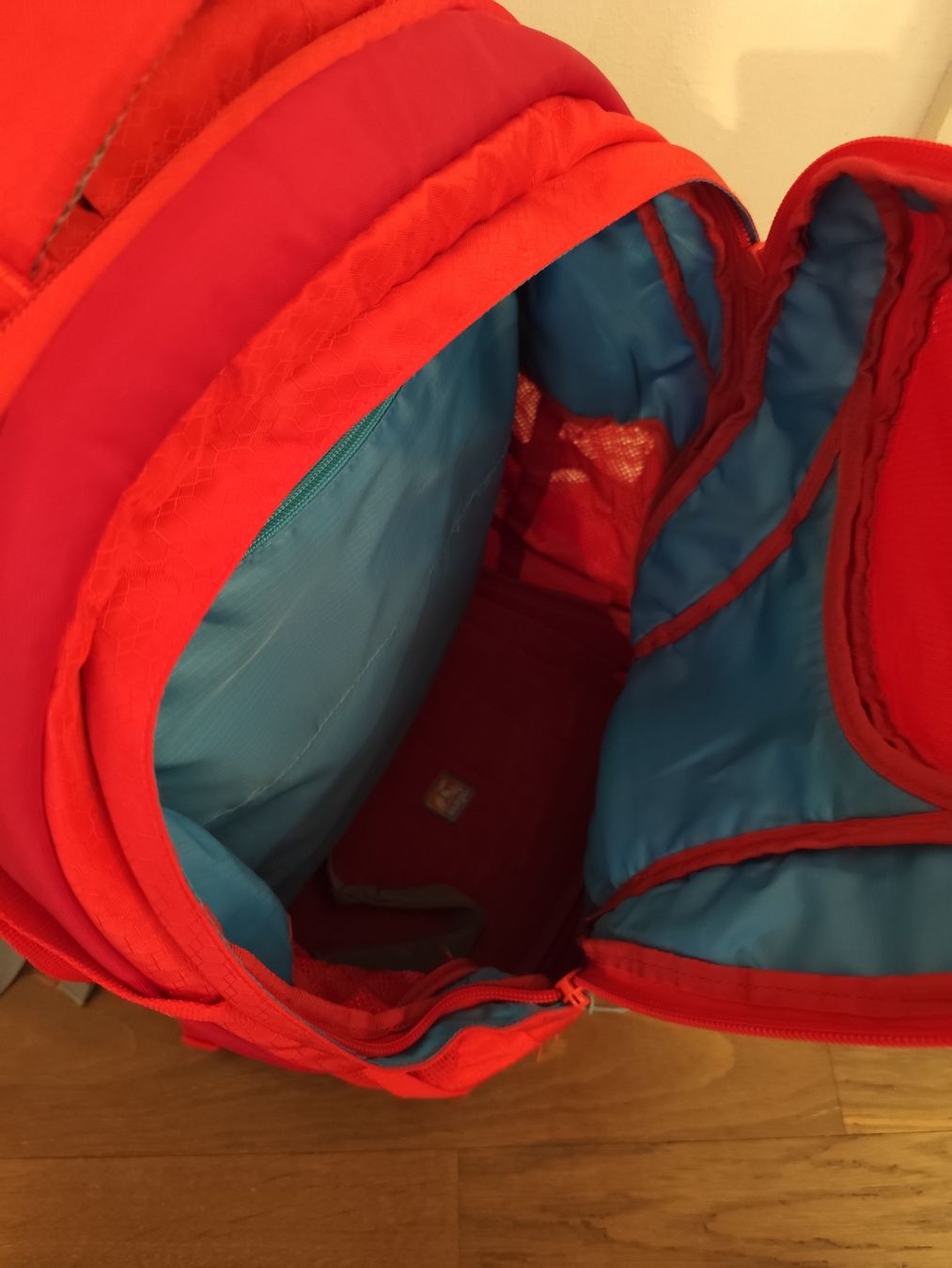 Cucce & Letti: Kurgo G-Train Hunderucksack – Usato da Hergiswil NW venduto da Disney92 2