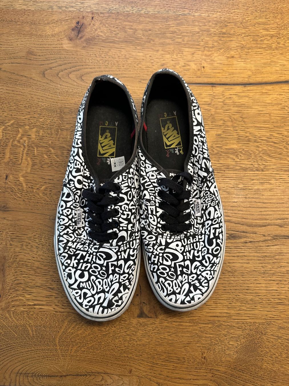 Vans Chaussures hommes: Vans Authentic A Tribe Called Quest – D'occasion à Belp par MrMau