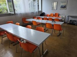 6 Esstische mit Stühlen 