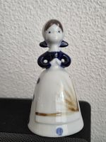 Vintage Porzellan-Glocke "Mädchen", handbemalt, Blau-Weiß